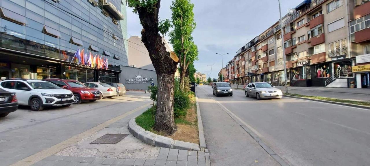 Bright & Lovely Apartment In The City Center Priștina Exterior foto